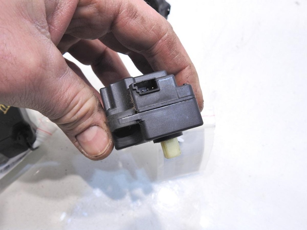 фото №6, Моторчик отопителя volvo v70 iii 6g9n-19e616-ba