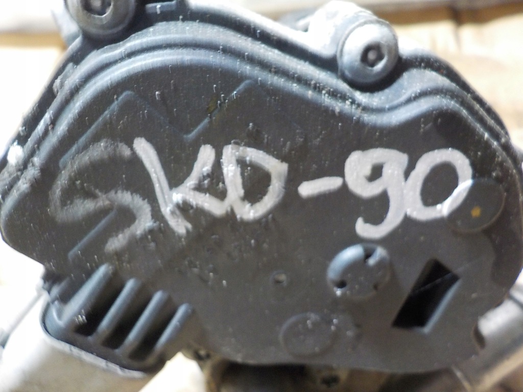 фото №4, Skoda rapid 1.6 tdi 2016r клапан egr