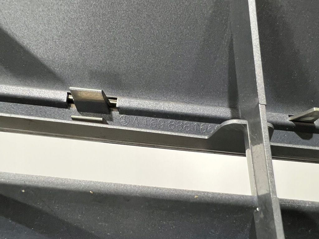 фото №5, Решітка радіатора mercedes b klasa a245 lift ідеальний стан