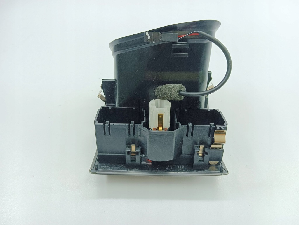 фото №8, Audi a6 s6 c5 4b 2002 решётка обдув задняя туннель среднего