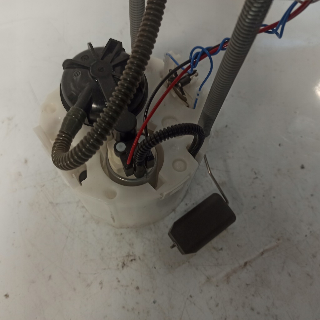 Opel astra k v 1.2t насос пального 13507894002 13507894 в Україні