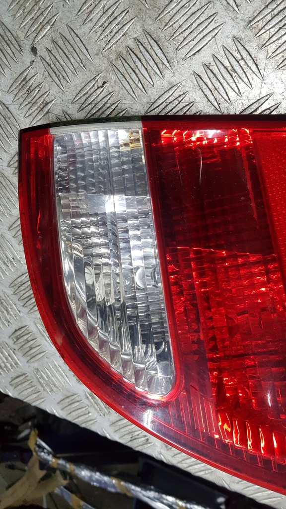 фото №13, Mercedes w211 лампа левая lub правая задняя w крышка kombi bez вкладыш лампочка