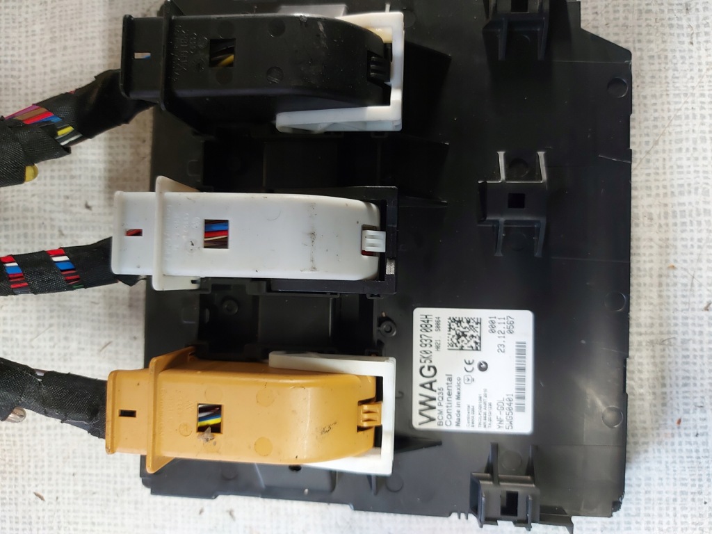 фото №1, Vw tiguan 5n touran модуль блок управления bcm блок управления бортовой сетью 5k0937084h