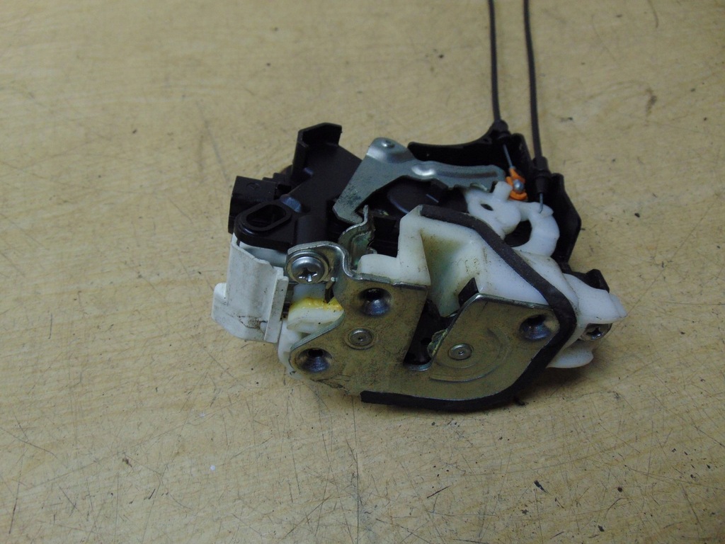 фото №9, Замок cent. дверь правый перед peugeot 4007 2pin