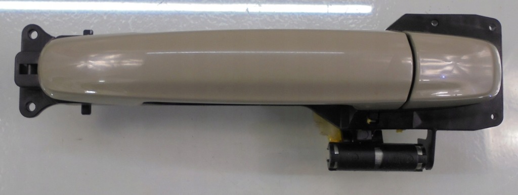 Купити Suzuki vitara 3 16 r ручка двері правий перед a9n