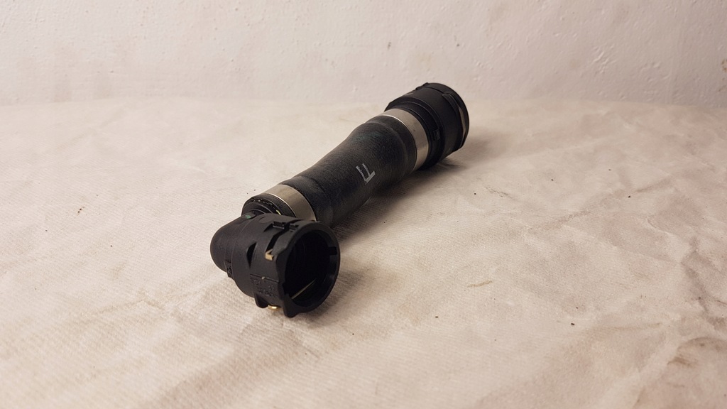 фото №4, Wąż шланг труба wody porsche taycan