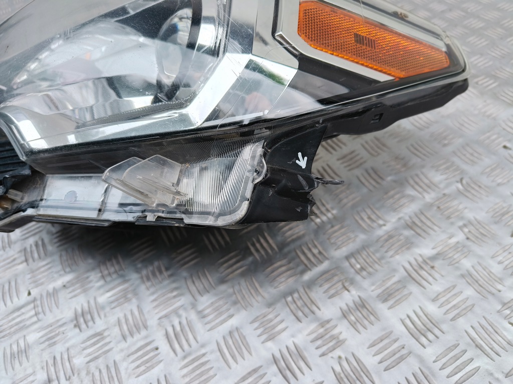 фото №13, Toyota tacoma 2016-2020 фара лампа перед левая правая комплект usa