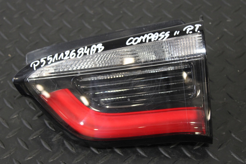 фото №1, Лампа правий задня кришки jeep compass ii 2 p55112684ab
