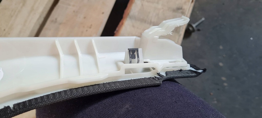 фото №13, Sq8 4m rsq8 q8 защита стойка правая задняя sline czarna потолочный 4m8880756