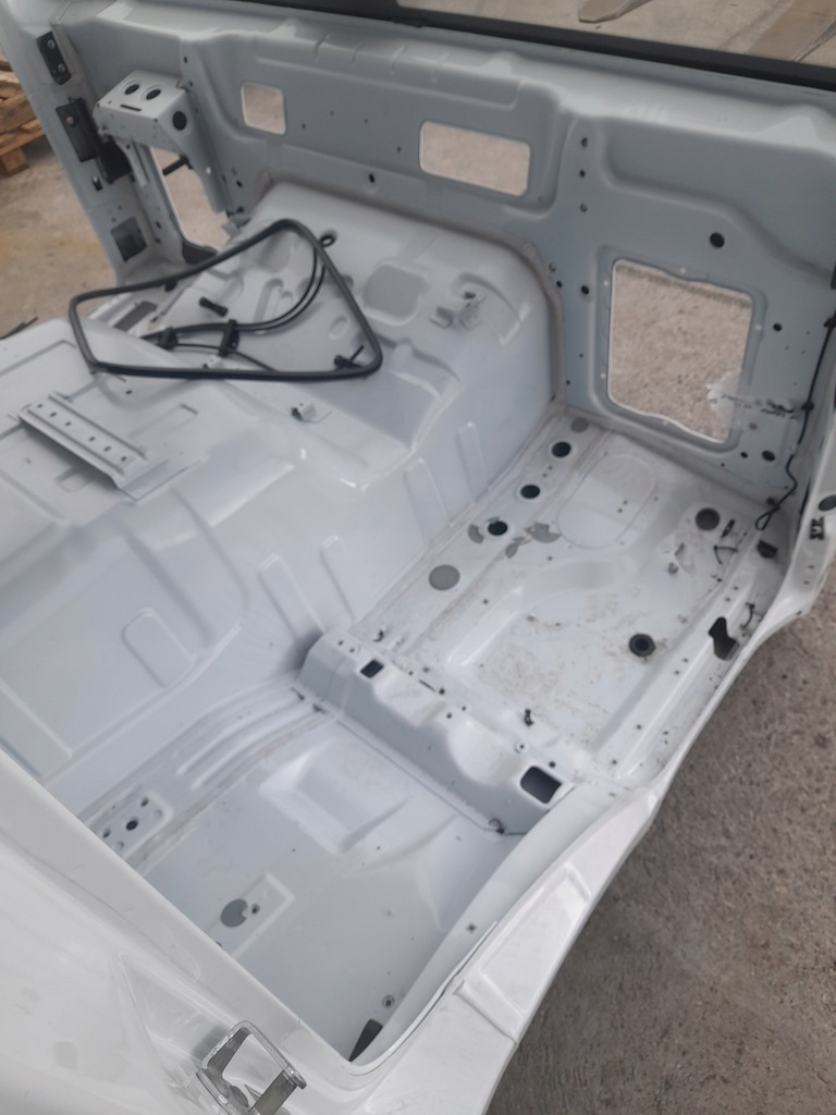 фото №11, Кабина mercedes atego s-cab classic space 2.30 m каркас