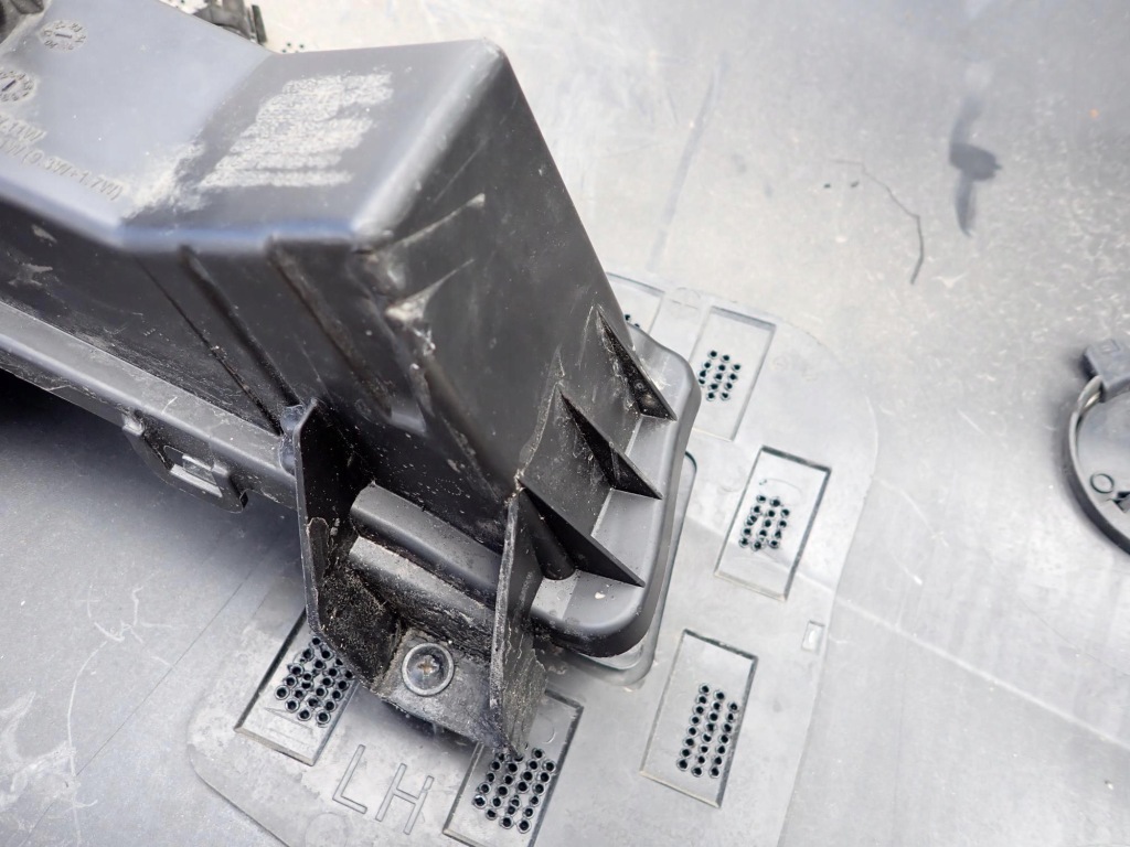 Tesla model y 20- бампер перед передний pdc Недорого