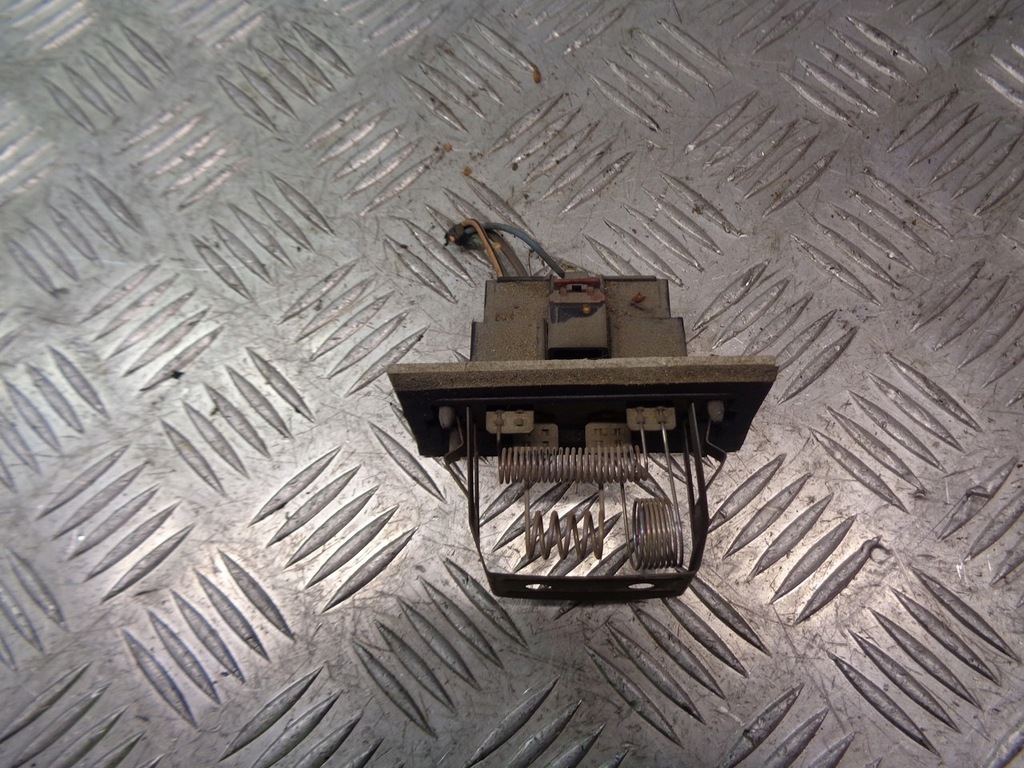 фото №1, Резистор резистор вентилятор chrysler pt cruiser