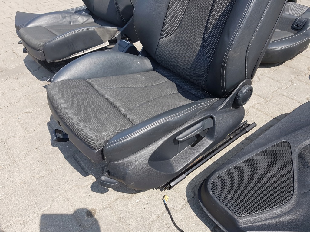 фото №8, Audi a3 8v 13-16r s-line hb сиденья полукожа заднее сиденье 5d sportbacka