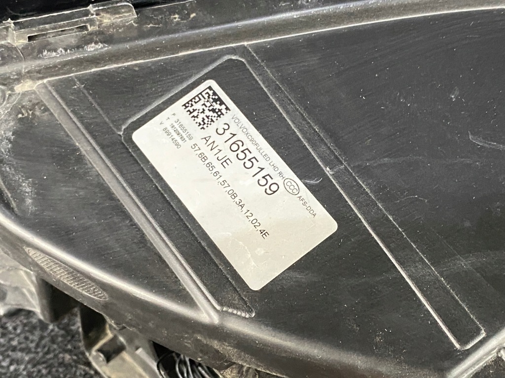 Volvo xc90 2 фара правый  перед full led 31655159 Киев