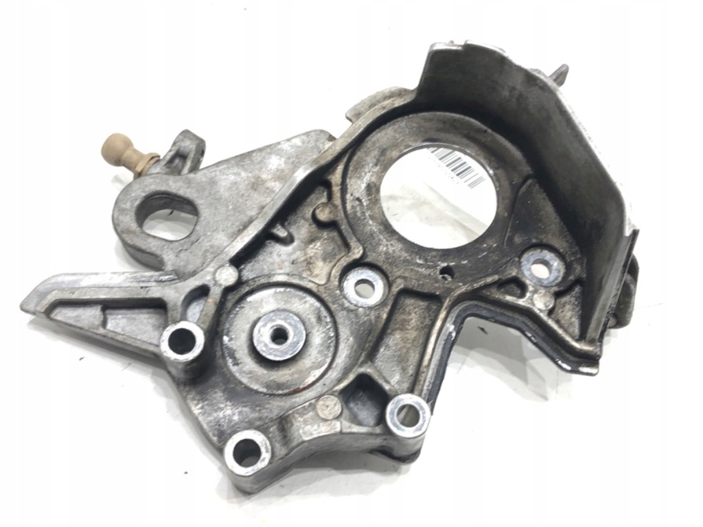 Купити Кронштейн насоса уприскування 04b130379a skoda rapid 1.4tdi 12-22