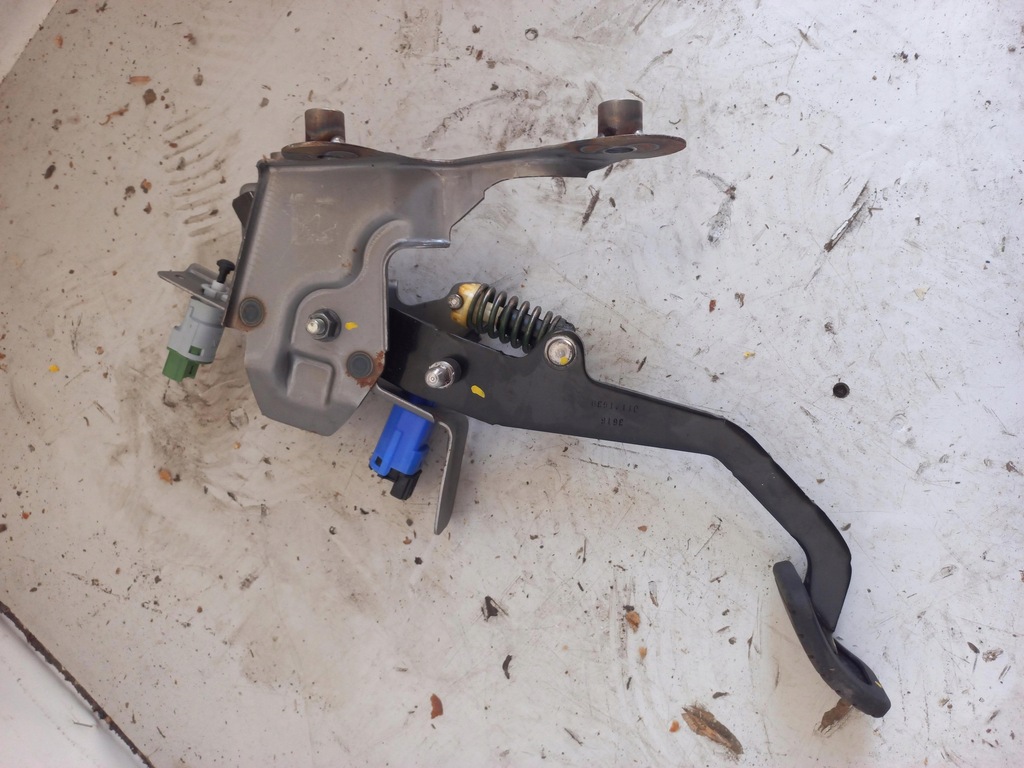 фото №1, Педаль сцепления renault clio iv 1.2 tce