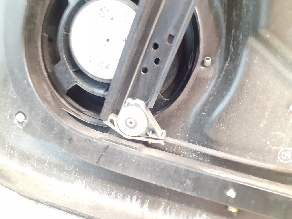 фото №6, Рамка двері підйомник лівий перед porsche cayenne