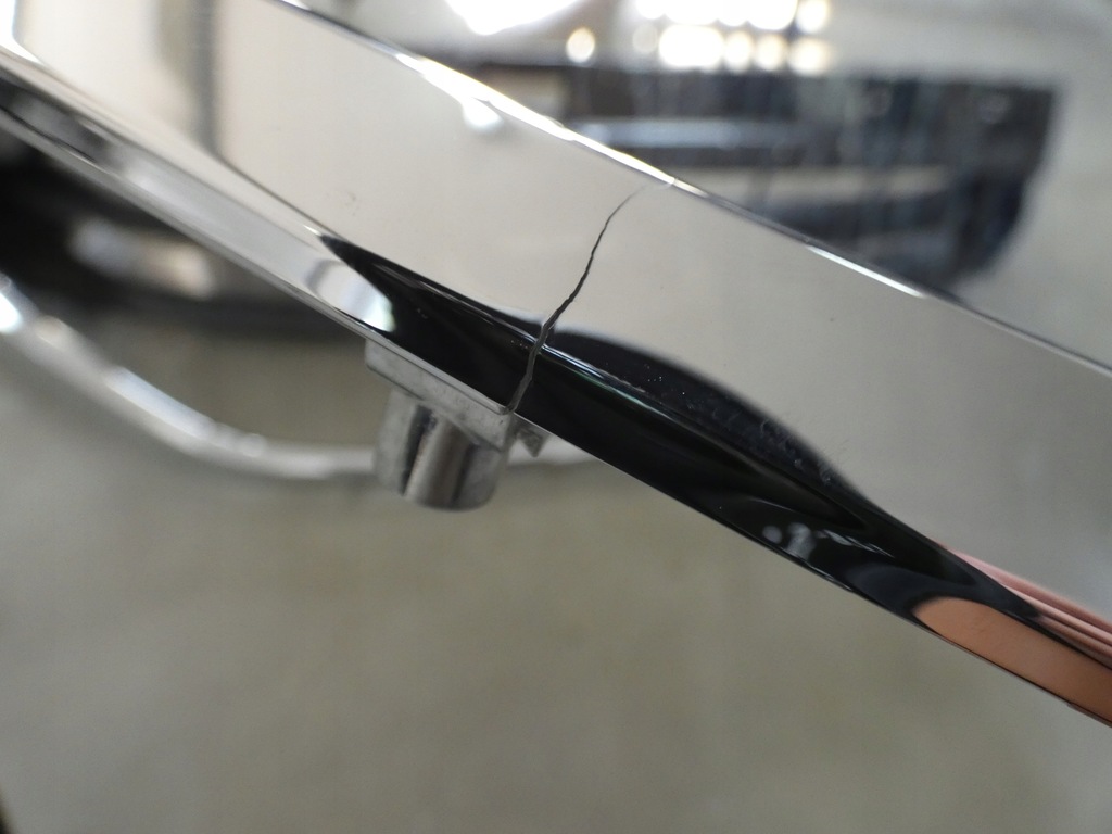 фото №2, Решётка радиатора, решётка радиатора mazda 2