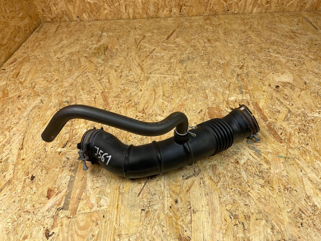 фото №1, Труба шланг wąż повітря toyota yaris iv cross p21 17880-k0040 2020-