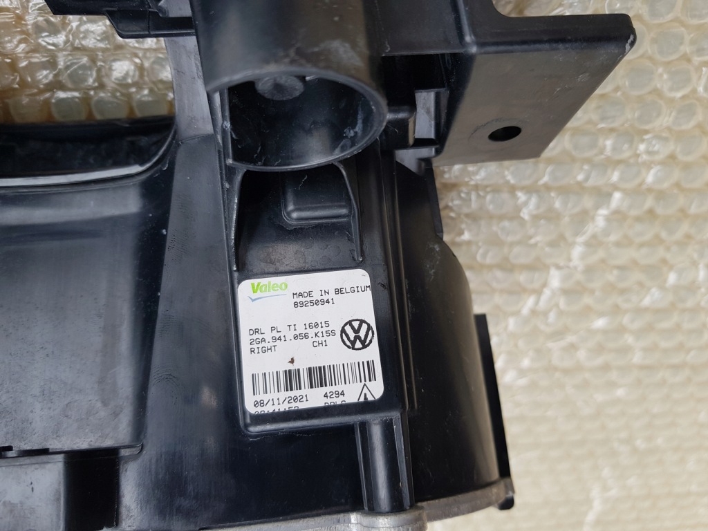 фото №4, Противотуманная фара правый led drl поворотник vw t-roc 2ga941056
