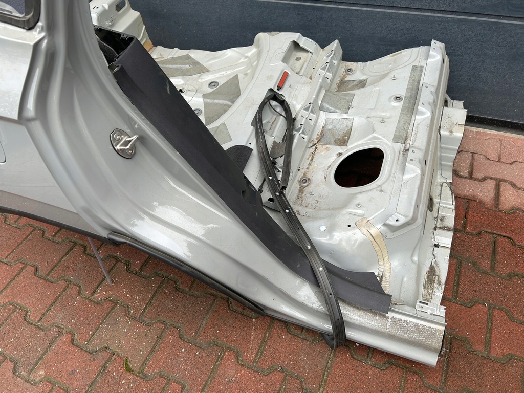 фото №6, Skoda karoq 23r четверть задняя правая