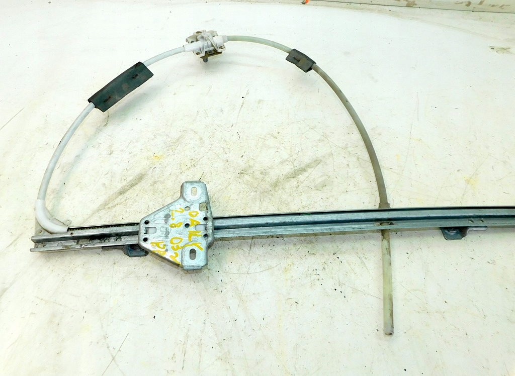 Iveco daily 3 2003r подъемник стекло правый перед механический Недорого