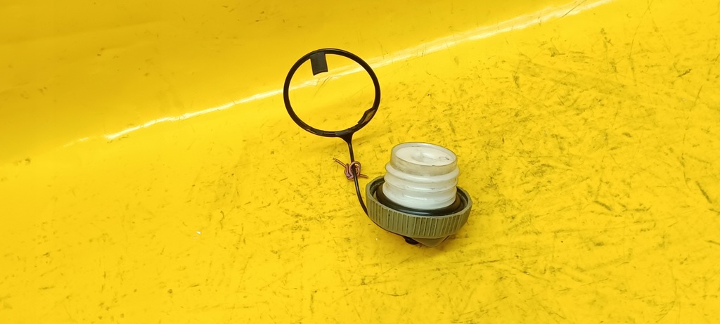 фото №8, Кришка заливної пального mazda premacy 99-04r