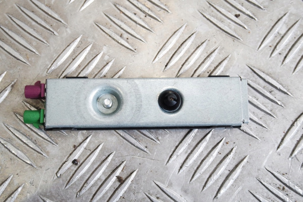 фото №1, Mercedes slk r172 roadster модуль усилитель антенны a1729051301