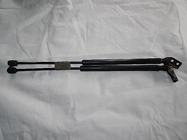 фото №10, Привод амортизатор крышки задняя левый/ правый kia cerato 04-10