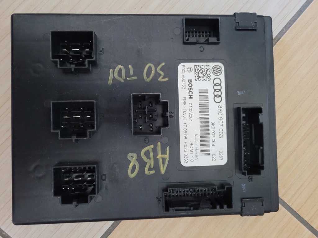 фото №1, Audi a4 b8 модуль комфорту 8k0907063