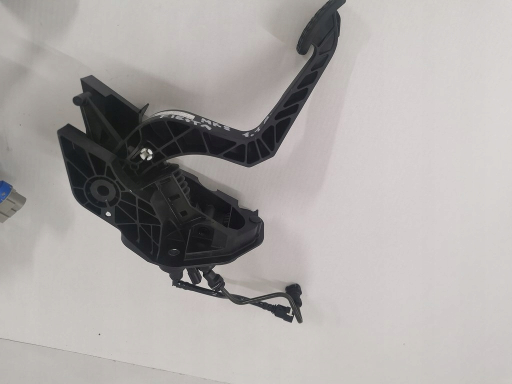 фото №7, Ford fiesta mk8 1.1 бензин 2017-21r.- педали kpl.