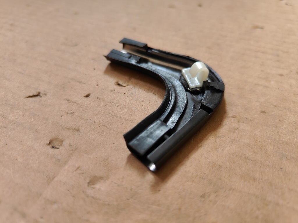 фото №7, Оригінальна молдинг декоративна задній скло nissan primera p10 7975590j00