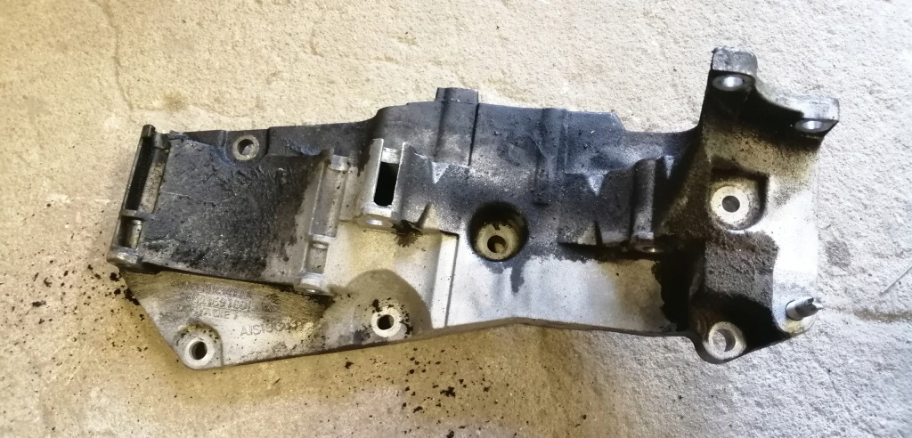 фото №1, Citroen c5 iii 2.7 h кронштейн генератора 4u3q19k341af