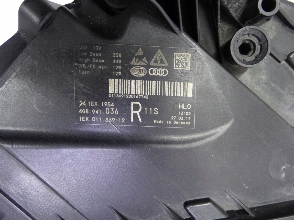 Audi a7 c7 рестайлинг  4g8 14-18 фара правый  matrix full led 4g8941036 оригинальная с Разборки