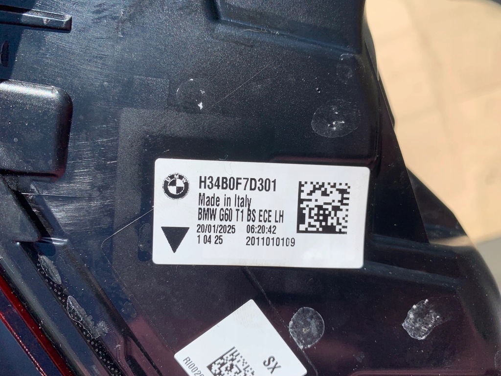 фото №8, Kompletny задняя крышка багажника бампер лампы балка направляющая бампера bmw 5 g60 416