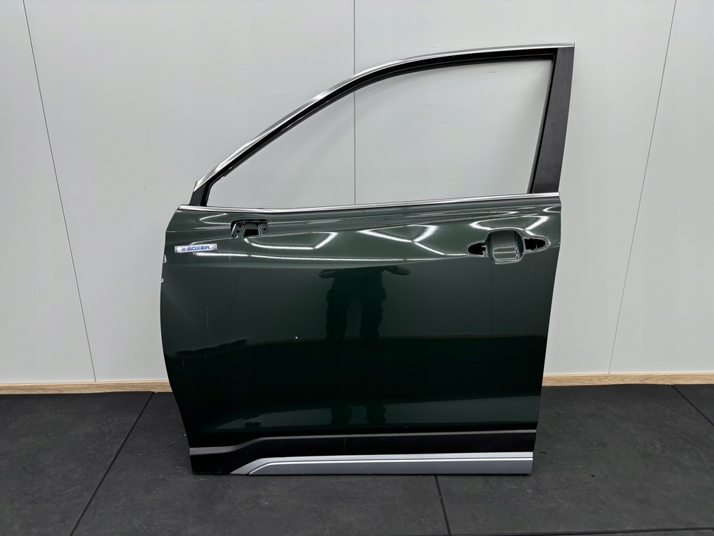 фото №1, Subaru forester v 2019r-- дверь левая передние перед