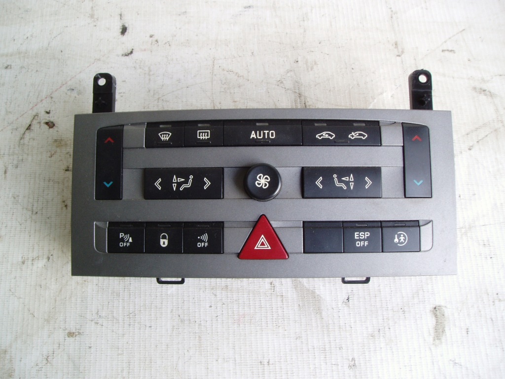 фото №1, Панель обдув klimatyzajci peugeot 407