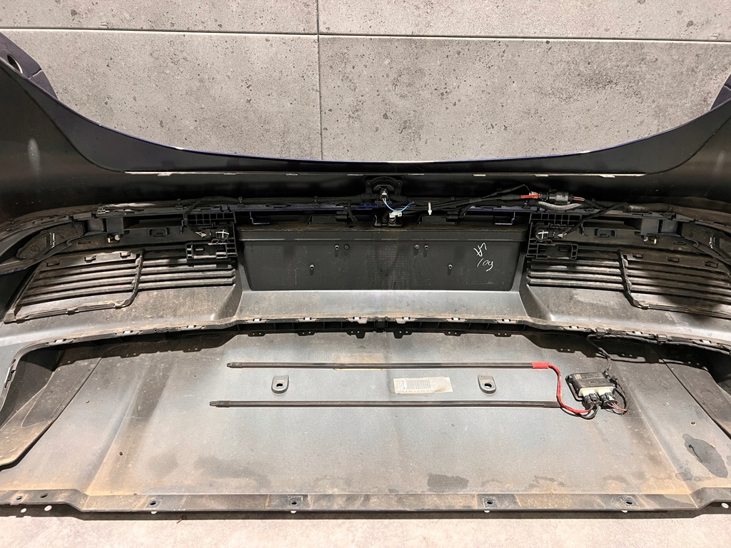 фото №7, Porsche taycan 4 sport turismo бампер задня задній kompletny cross turismo