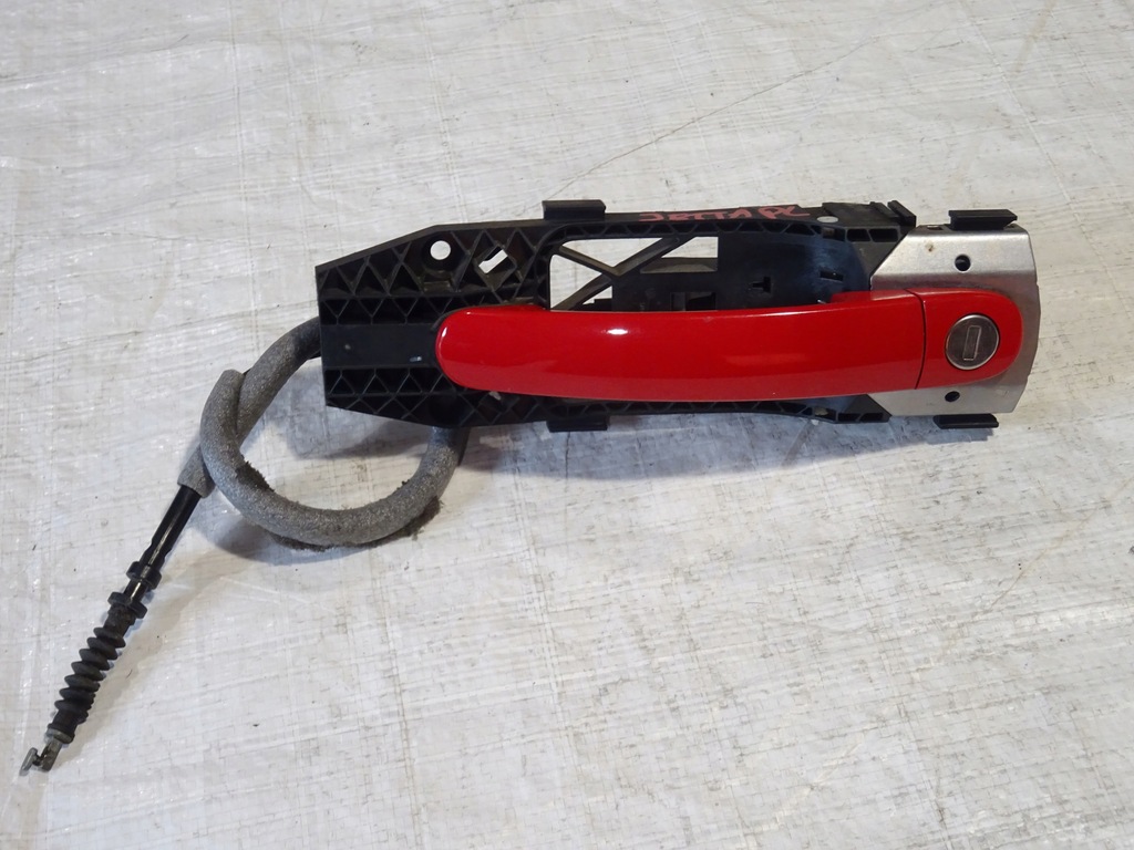 фото №1, Ручка наружная перед левая vw jetta vi 6 ly3d