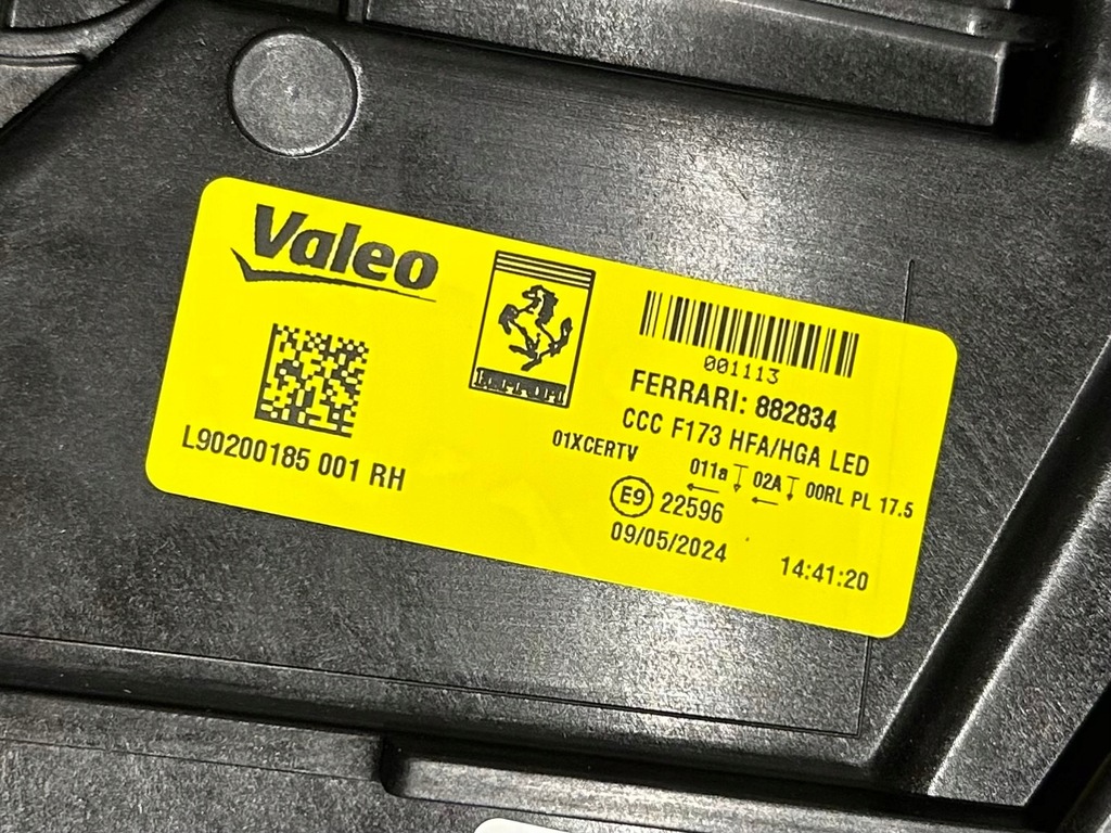 фото №6, Ferrari sf90 права лампа фара rh 882834