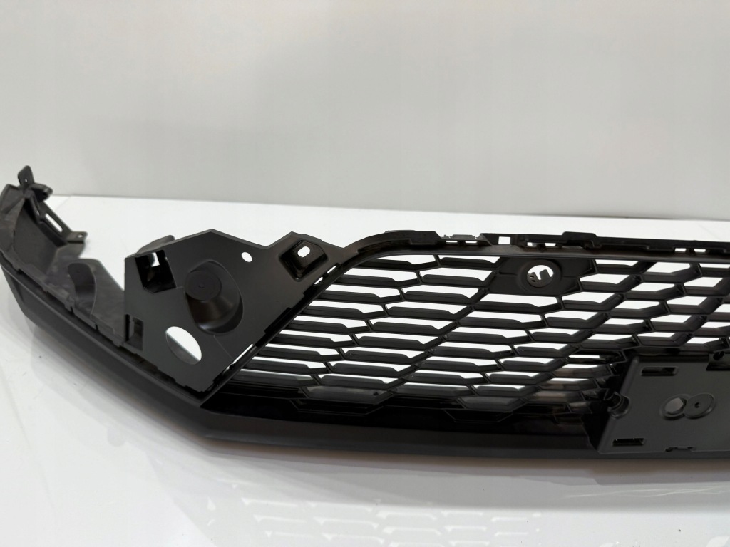 Peugeot 408 p54 бампер перед передний уголок левая решётка хороший с Разборки