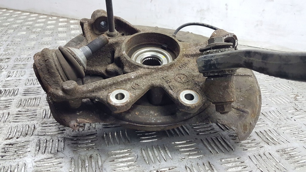 фото №8, Mercedes-benz ml w164 2006 ступица колеса заднего