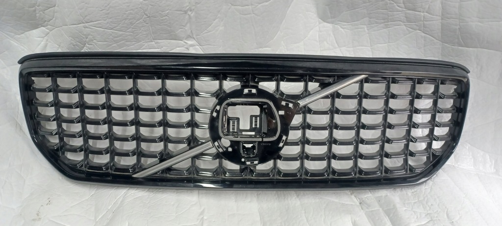 фото №1, Volvo xc40 lift r-design решётка радиатора решётка радиатора 32291465