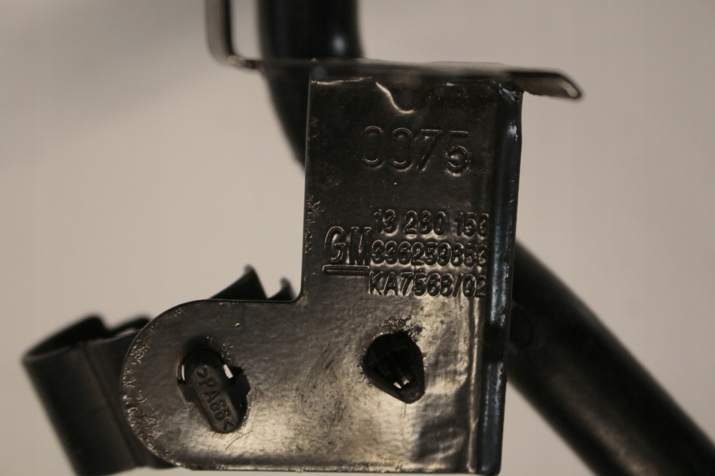 Шланг води opel adam corsa e 1.2 в Україні