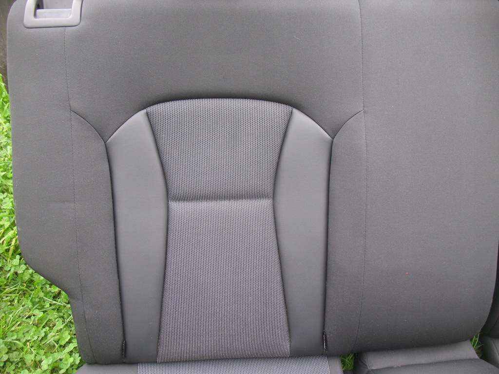 фото №7, Audi a1 8x 2011 заднє заднє сидіння