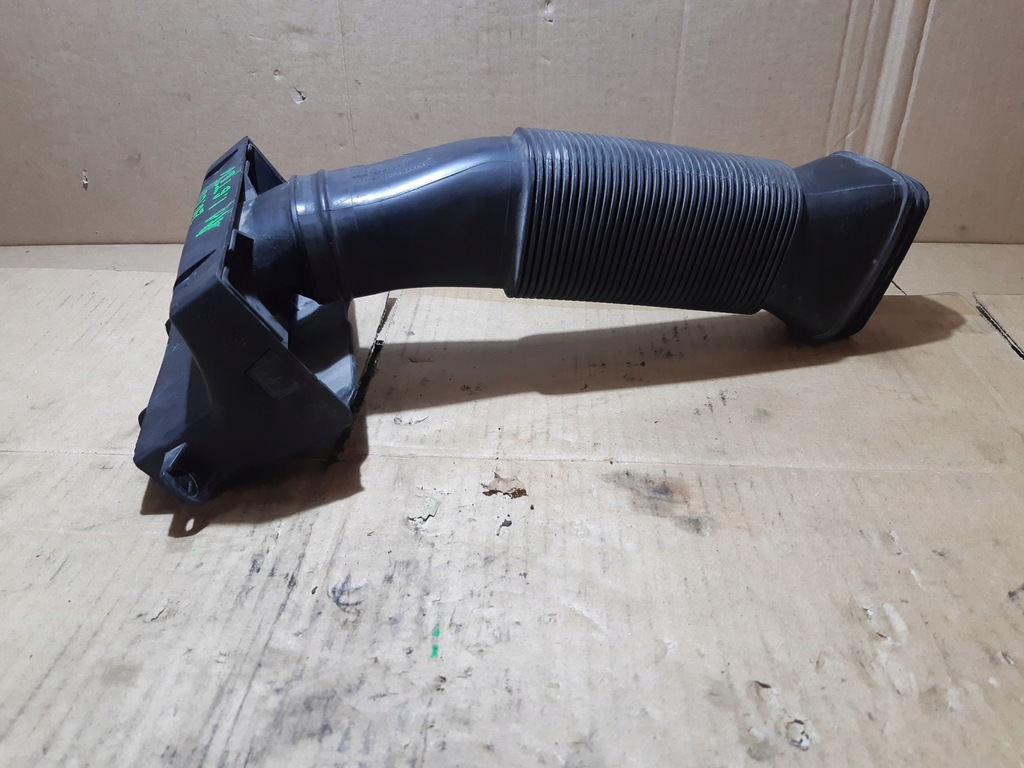 фото №8, Audi a1 8x 1.6 tdi впуск воздухозаборник воздуховод воздуха 6r0129618 1t0805971