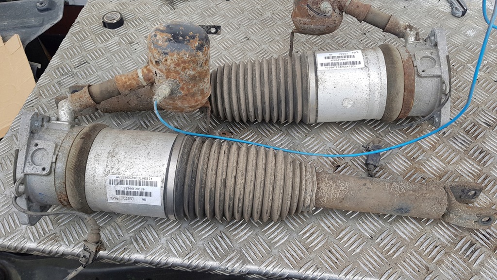 фото №3, Audi a8 d3 пневмоподушка амортизатор задня лівий 4e0616001e