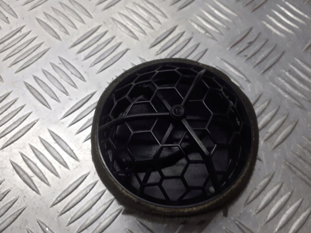 фото №1, Решітка обдув права mitsubishi colt vi