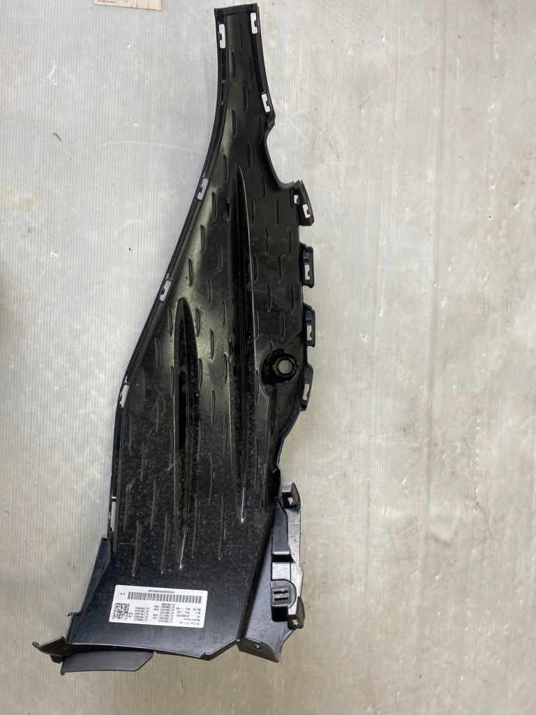 Решётка бампера mercedes a177 amg a1778859205 Недорого