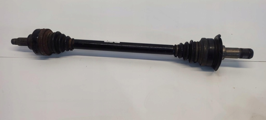 Купить Bmw f20 приводной вал правый задний  7597686